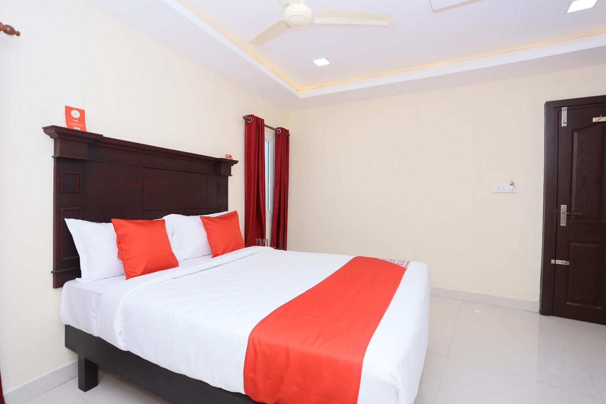 OYO 37929 Hotel Malabar Plaza Kochi Dış mekan fotoğraf